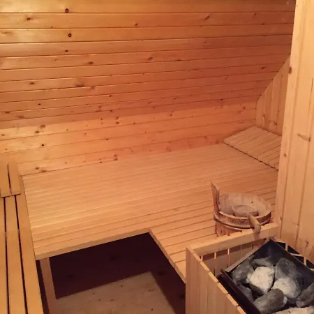 Chalet Sunny Anica